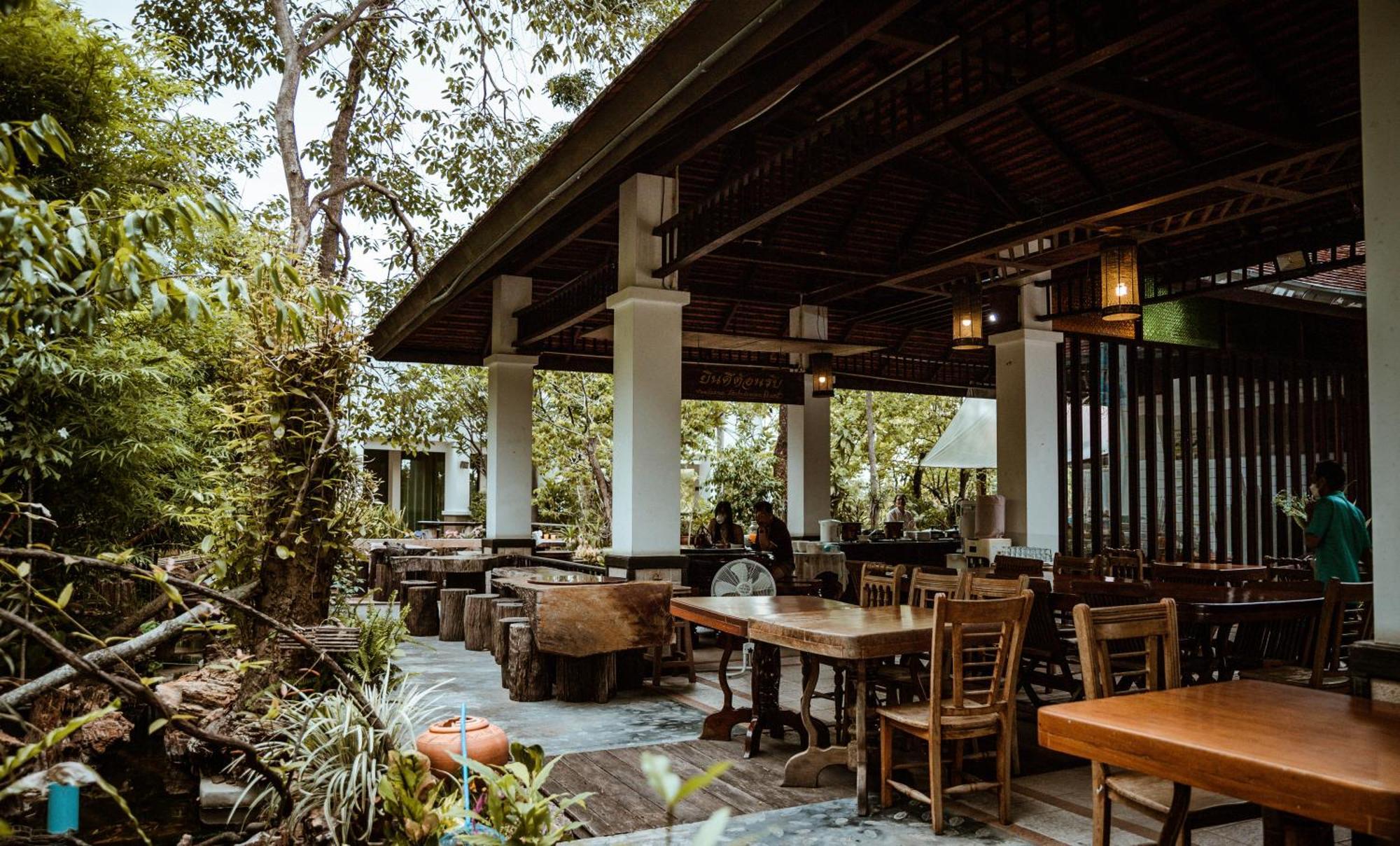 Tak Andaman Resort & Hotel Exterior foto